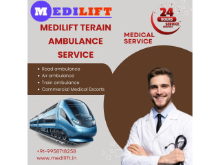 Medilift Train Ambulance in Delhi very easily Conveyance